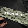 Rogue Don't Weaken Gym Towel 2 Rogue Don't Weaken Gym Towel -Rogue Fitness Online Sale AT0109 H ex6v4u